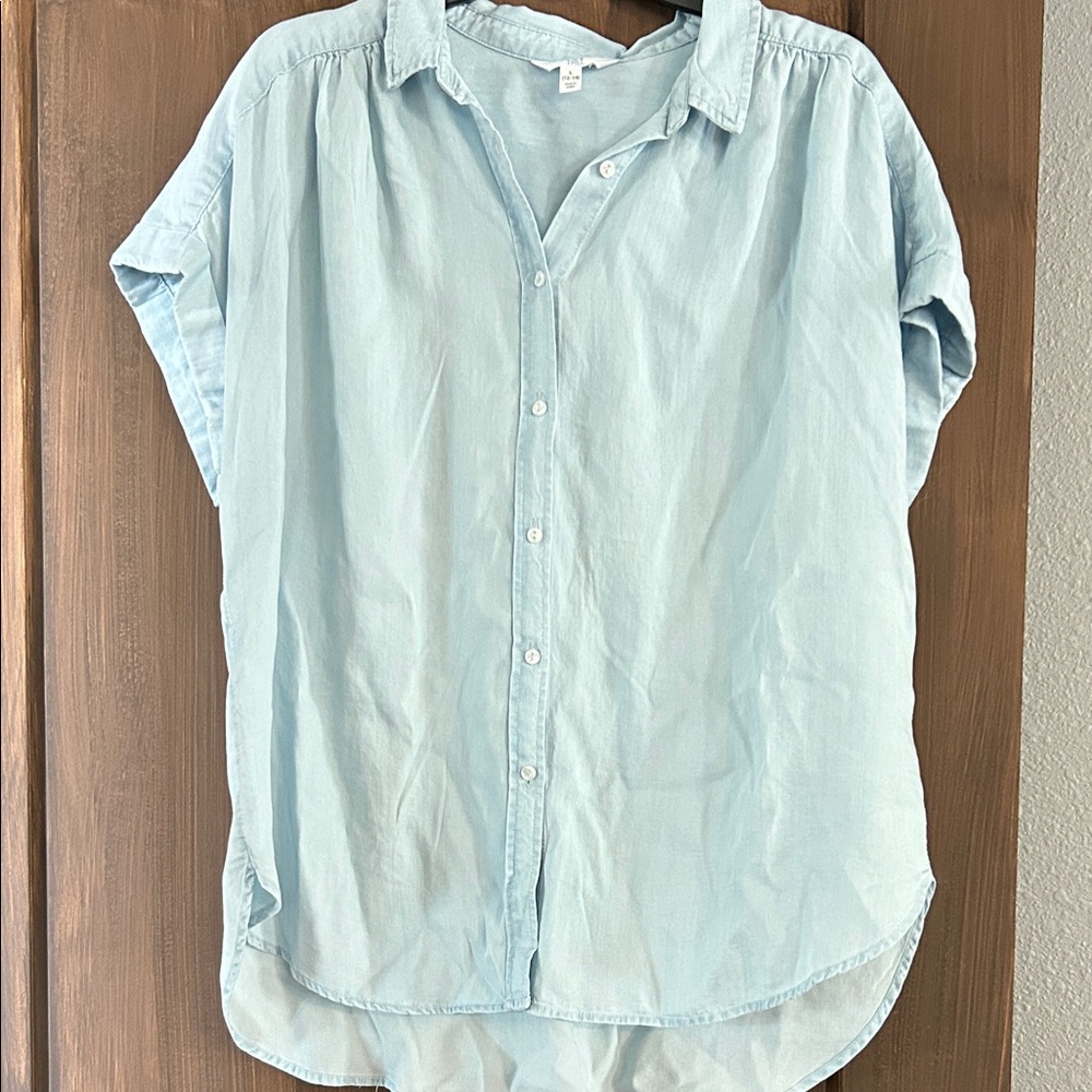 Time and Tru Light Blue Women's Short-Sleeve Button-Down Shirt